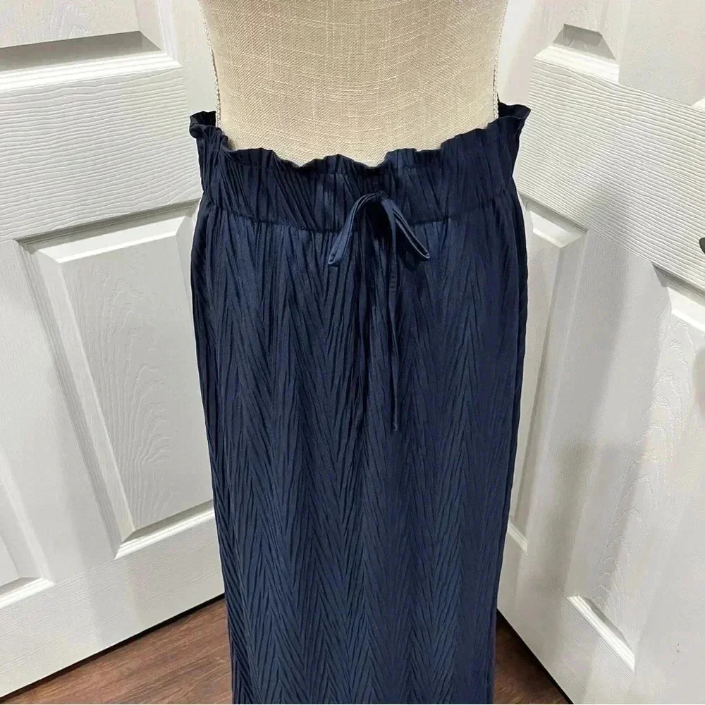 Est. 1946 NWOT polyester pull on elastic waist maxi skirt